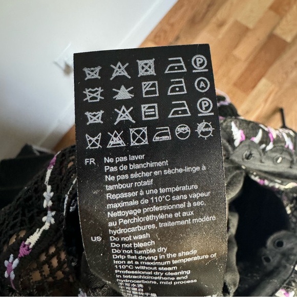 Sandro - Picture 8 of 8